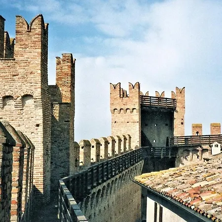 Via Cristoforo Fontemaggi Apartment *